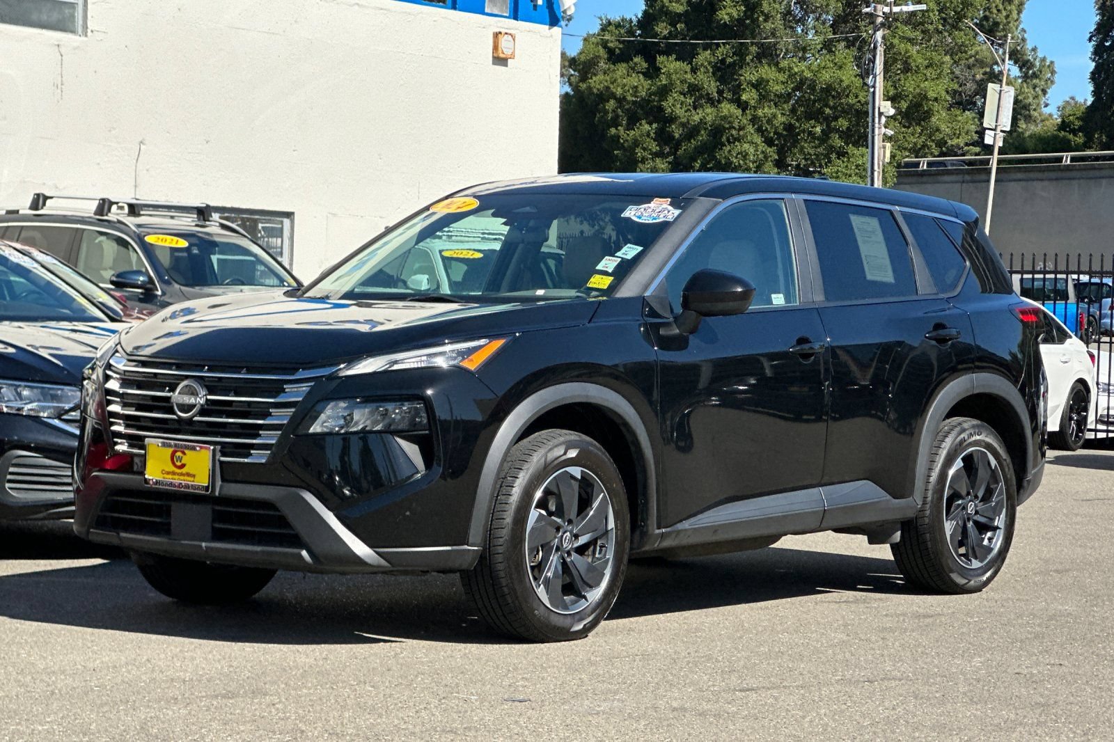 Used 2024 Nissan Rogue SV AWD/4WD image 10