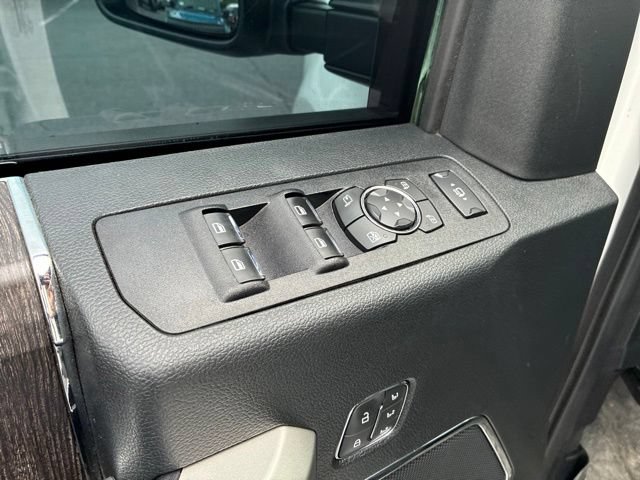 Used 2020 Ford F250 Lariat w/ Chrome Package AWD/4WD image 20