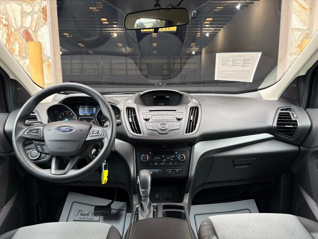 Used 2018 Ford Escape SE image 25