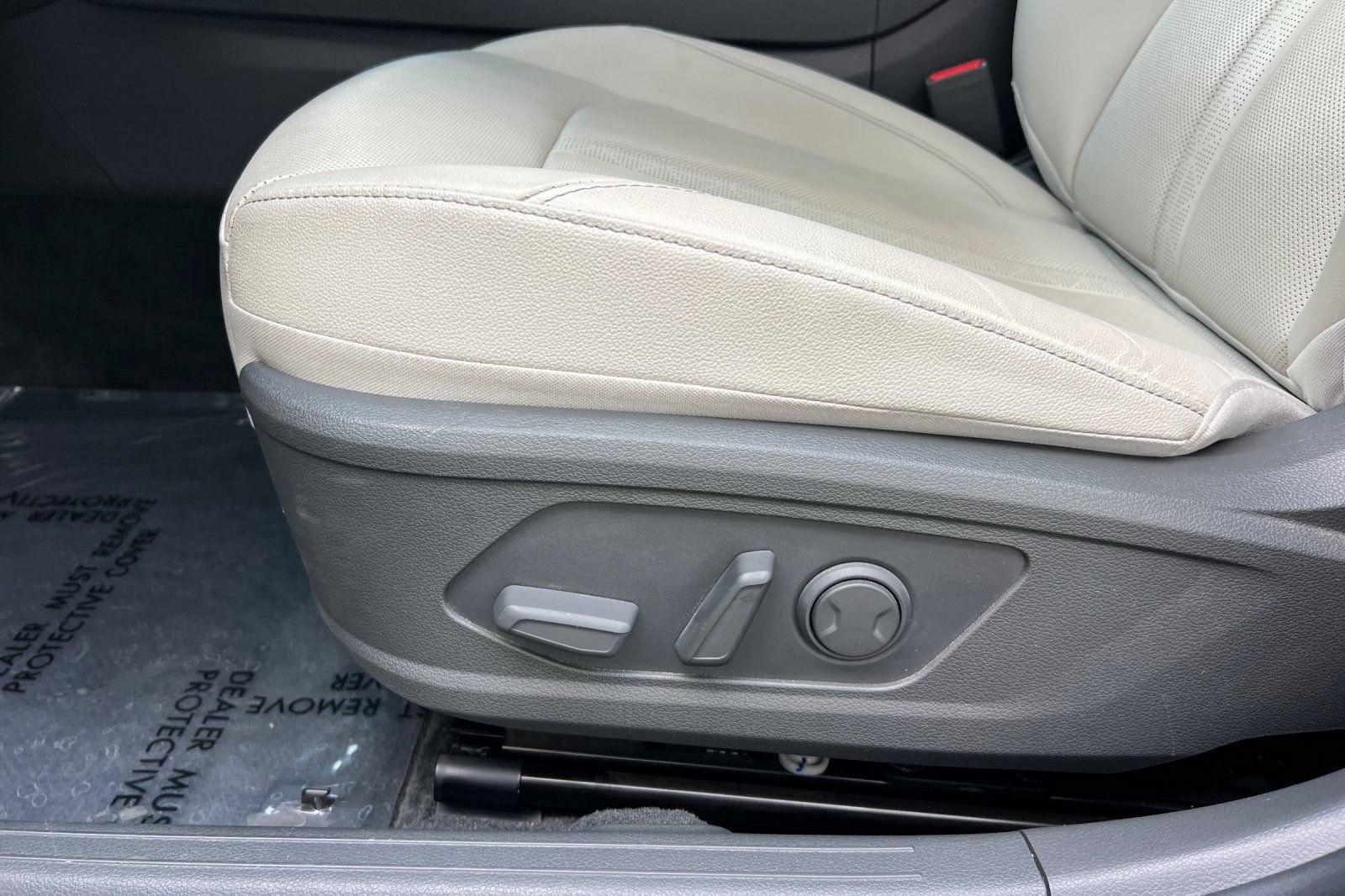 Used 2025 Hyundai Sonata Limited FWD image 13