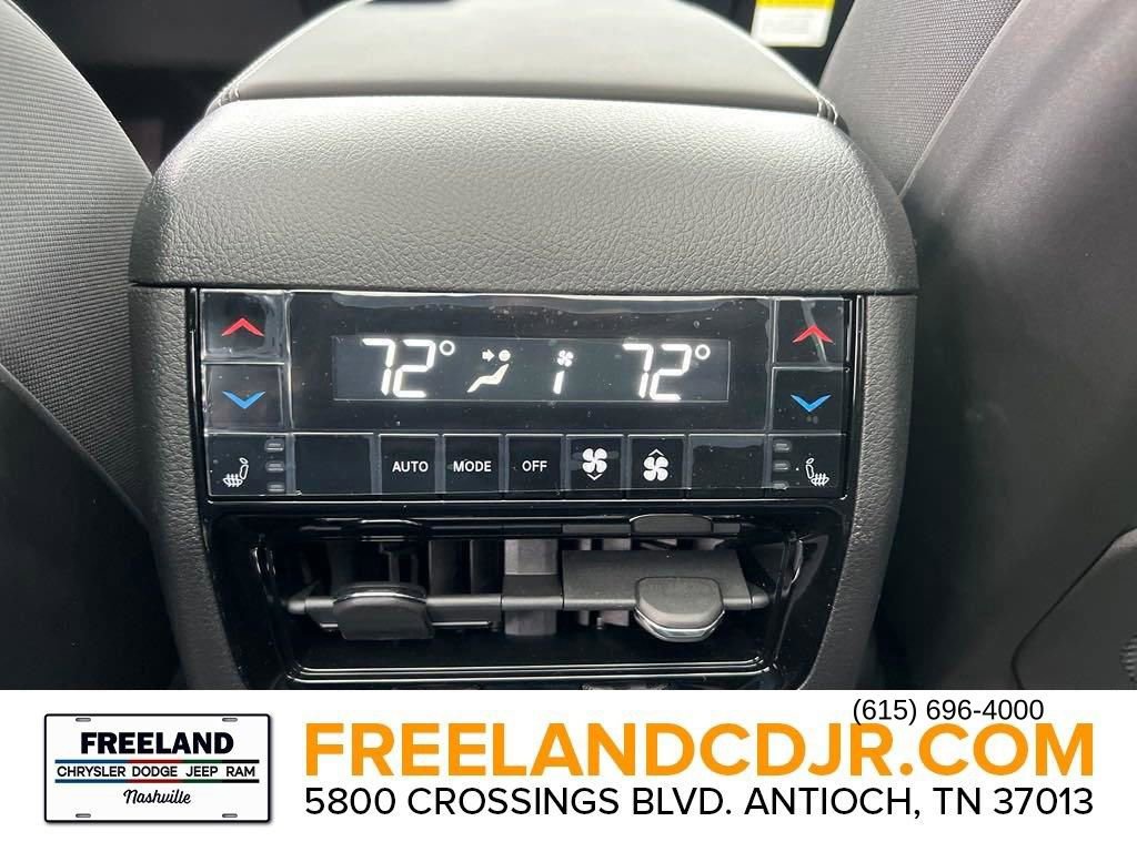 New 2024 Jeep Grand Cherokee Overland w/ Luxury Tech Group IV image 21