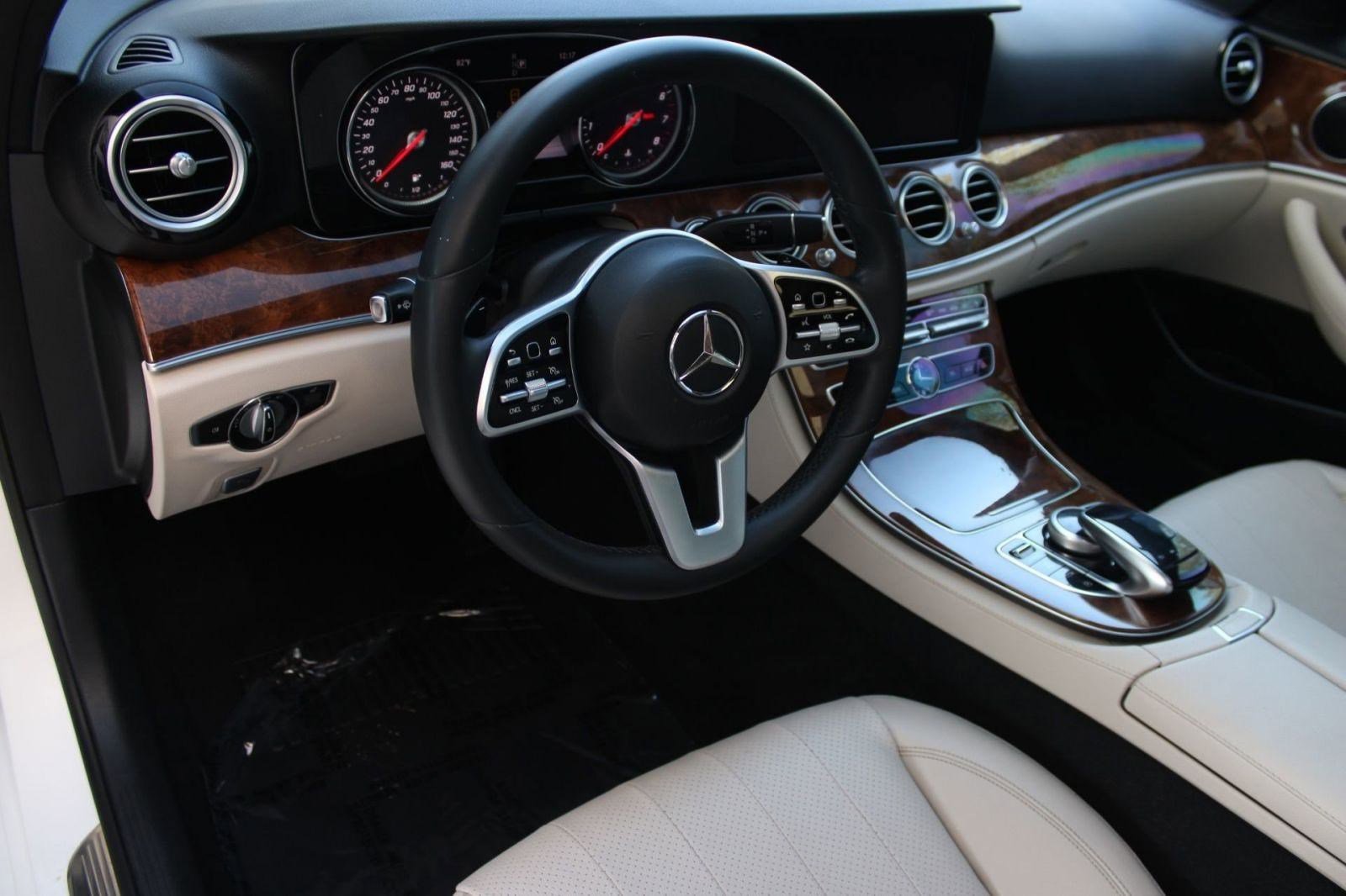 Used 2019 Mercedes-Benz E 300 image 4