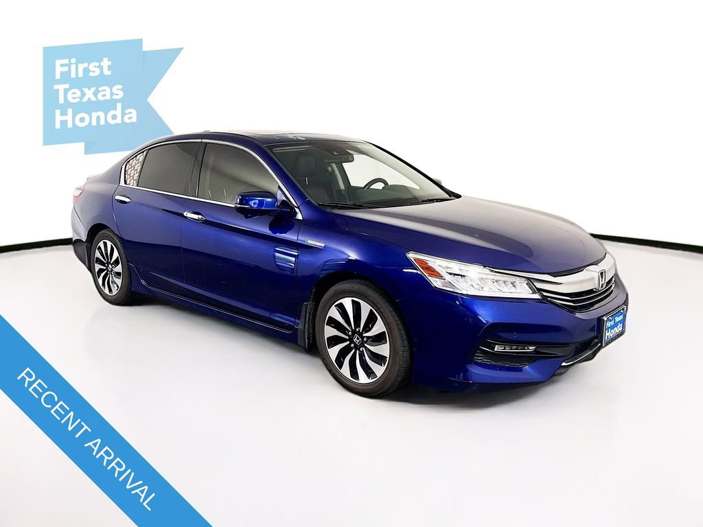 Used 2017 Honda Accord Touring image 1