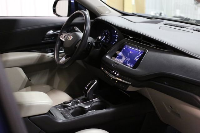 Used 2022 Cadillac XT4 Premium Luxury w/ Technology Package image 34