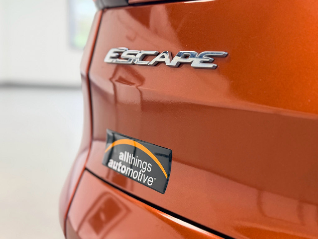 Used 2019 Ford Escape SEL image 33