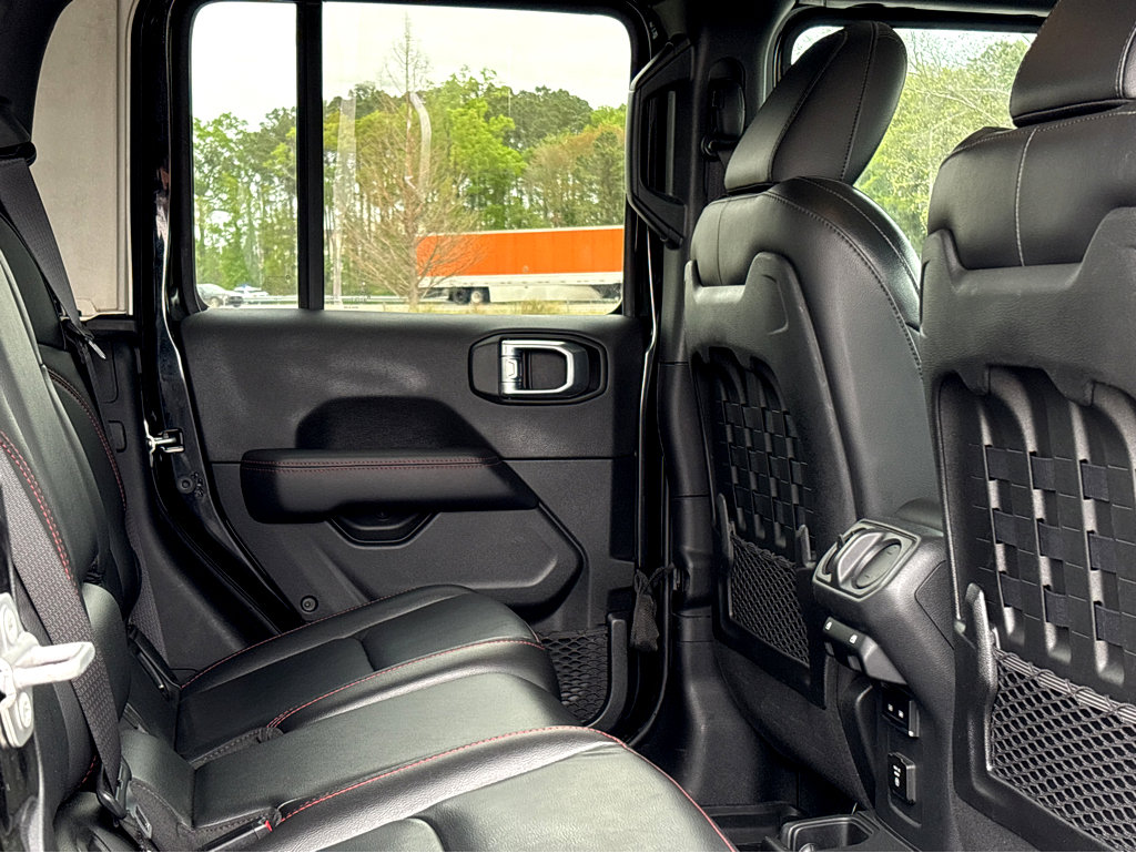 Used 2021 Jeep Gladiator Rubicon image 11