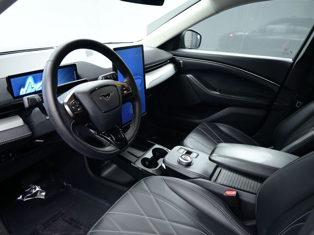 Used 2023 Ford Mustang Mach-E Select image 7