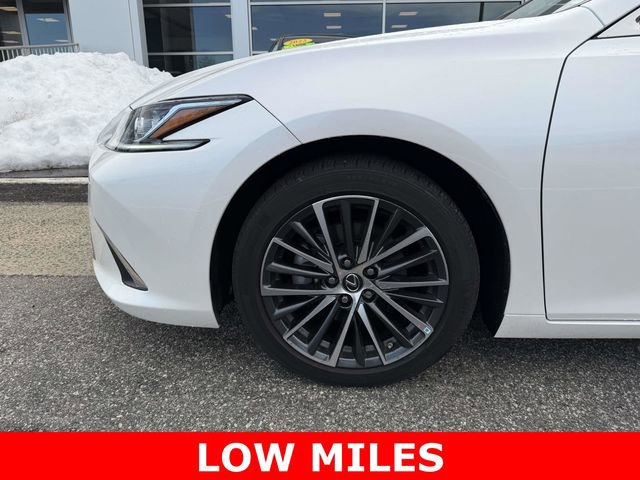 Used 2023 Lexus ES 350 w/ Premium Package image 6