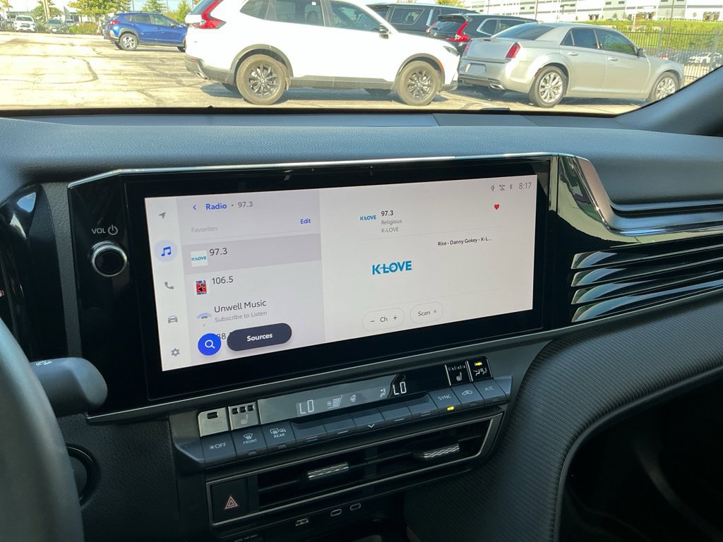 Used 2025 Toyota Camry SE w/ Multimedia Upgrade Package FWD image 22