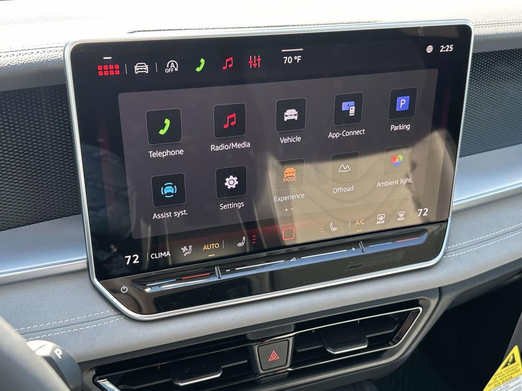 New 2026 Volkswagen Tiguan SE image 22