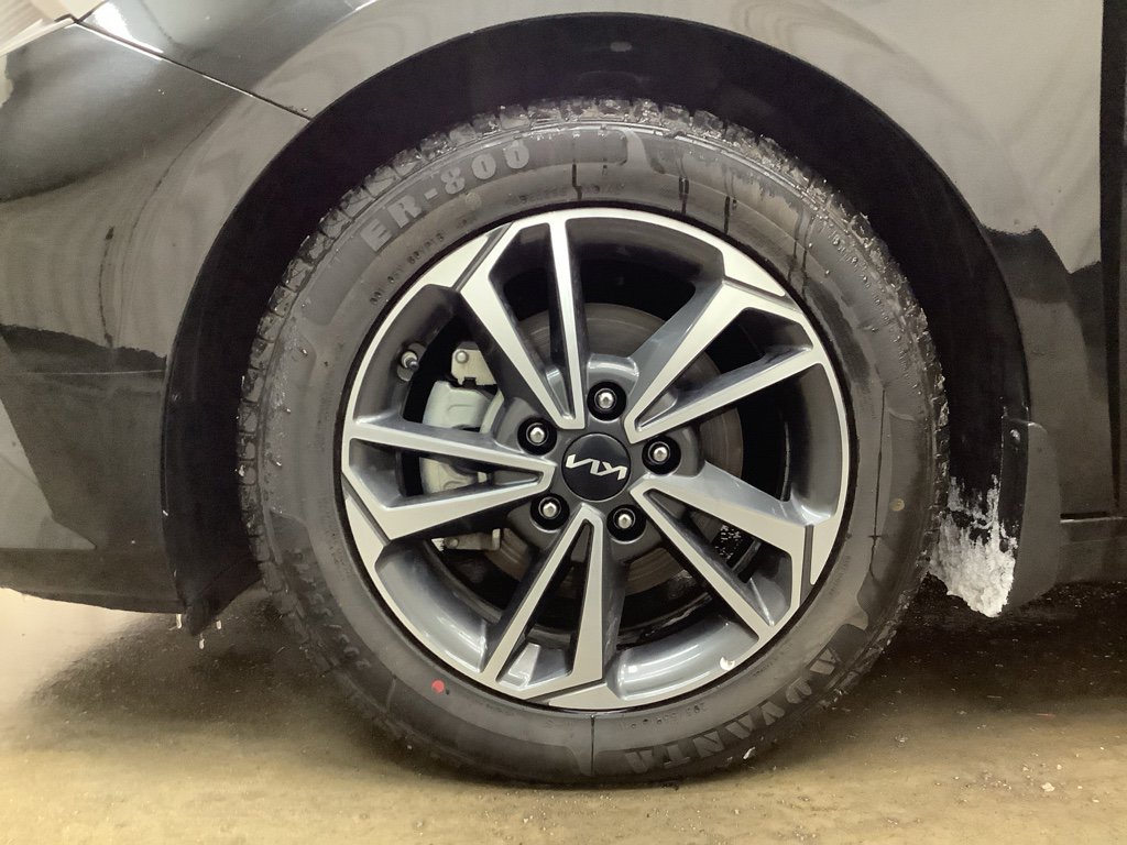 Used 2024 Kia Forte LXS image 26