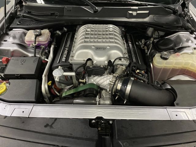 Used 2015 Dodge Challenger SRT Hellcat image 33