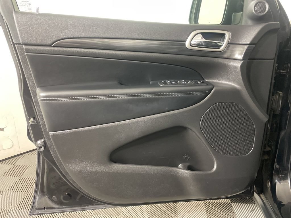 Certified 2021 Jeep Grand Cherokee Laredo X AWD/4WD image 6