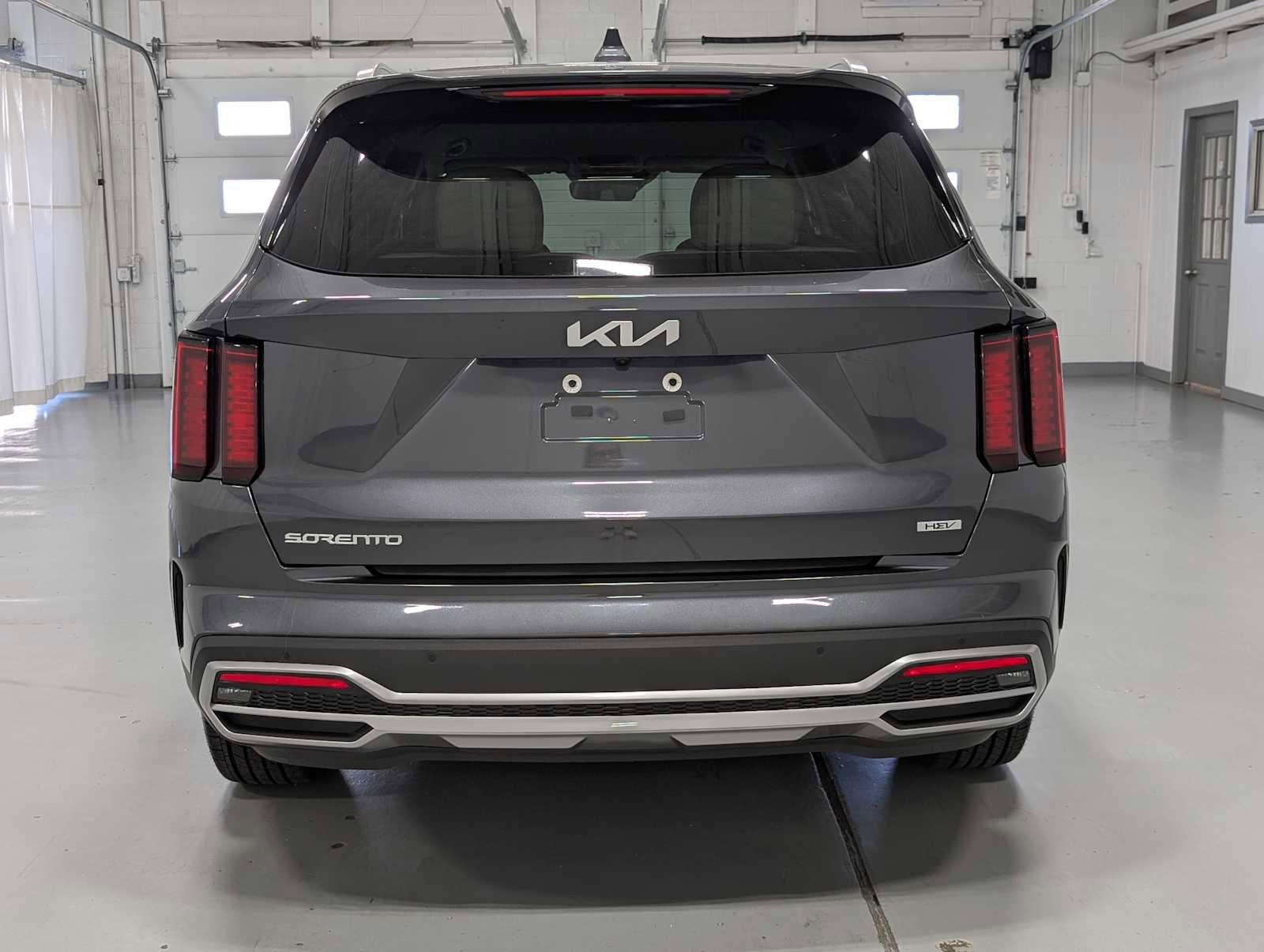 Certified 2023 Kia Sorento EX image 8