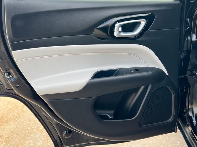 Used 2022 Jeep Compass Limited image 36