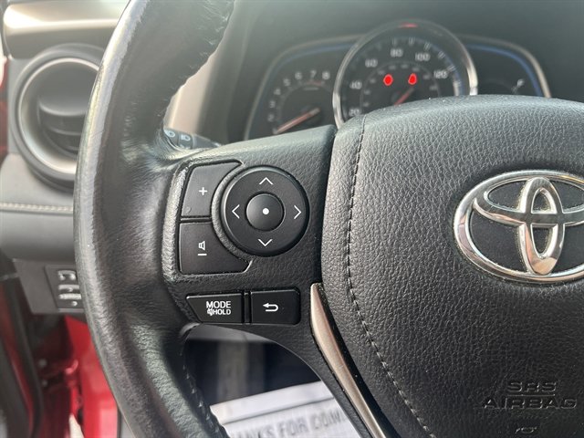 Used 2014 Toyota RAV4 Limited w/ Technology Package AWD/4WD image 22