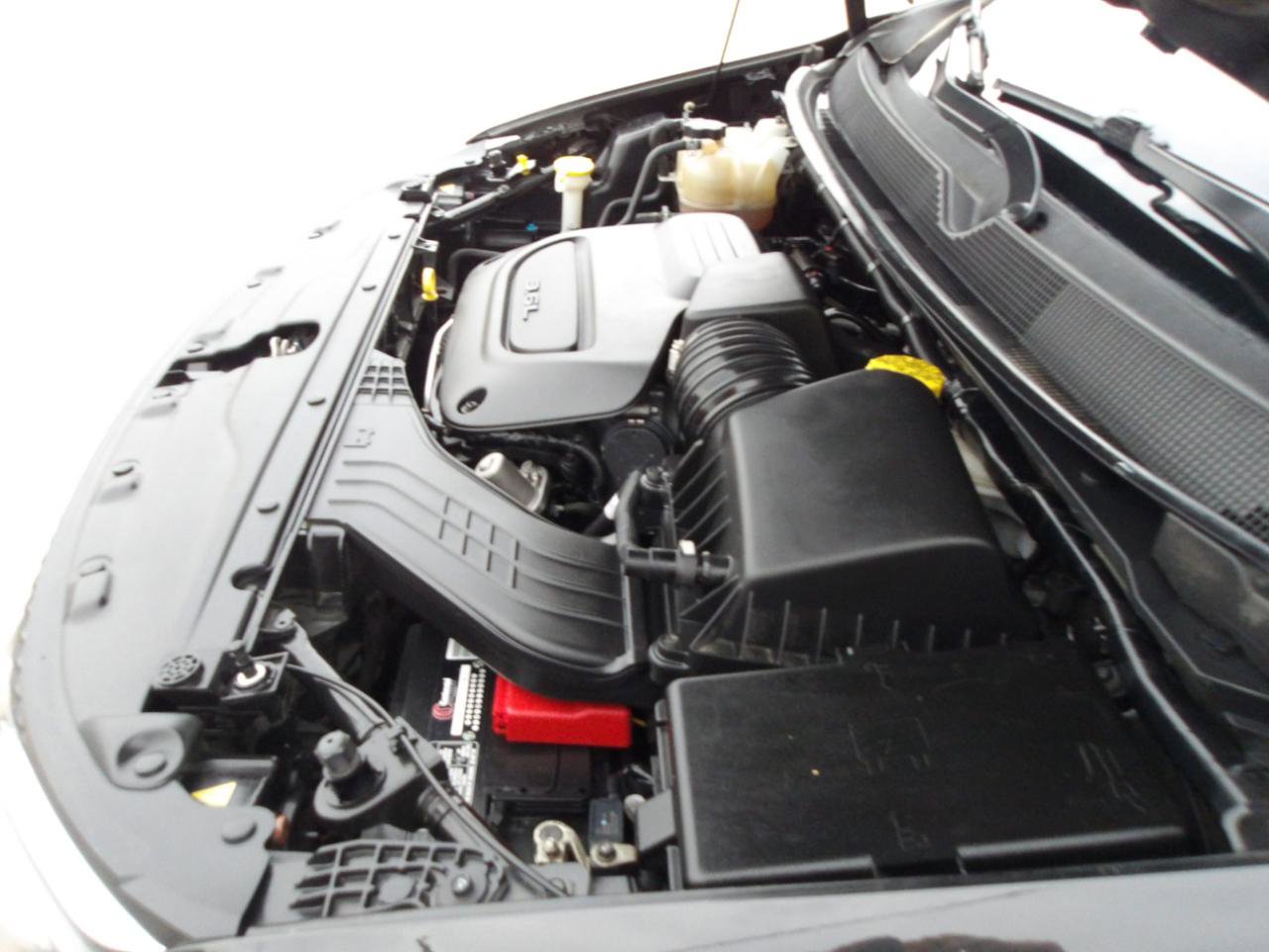 Used 2020 Chrysler Pacifica Limited FWD image 31