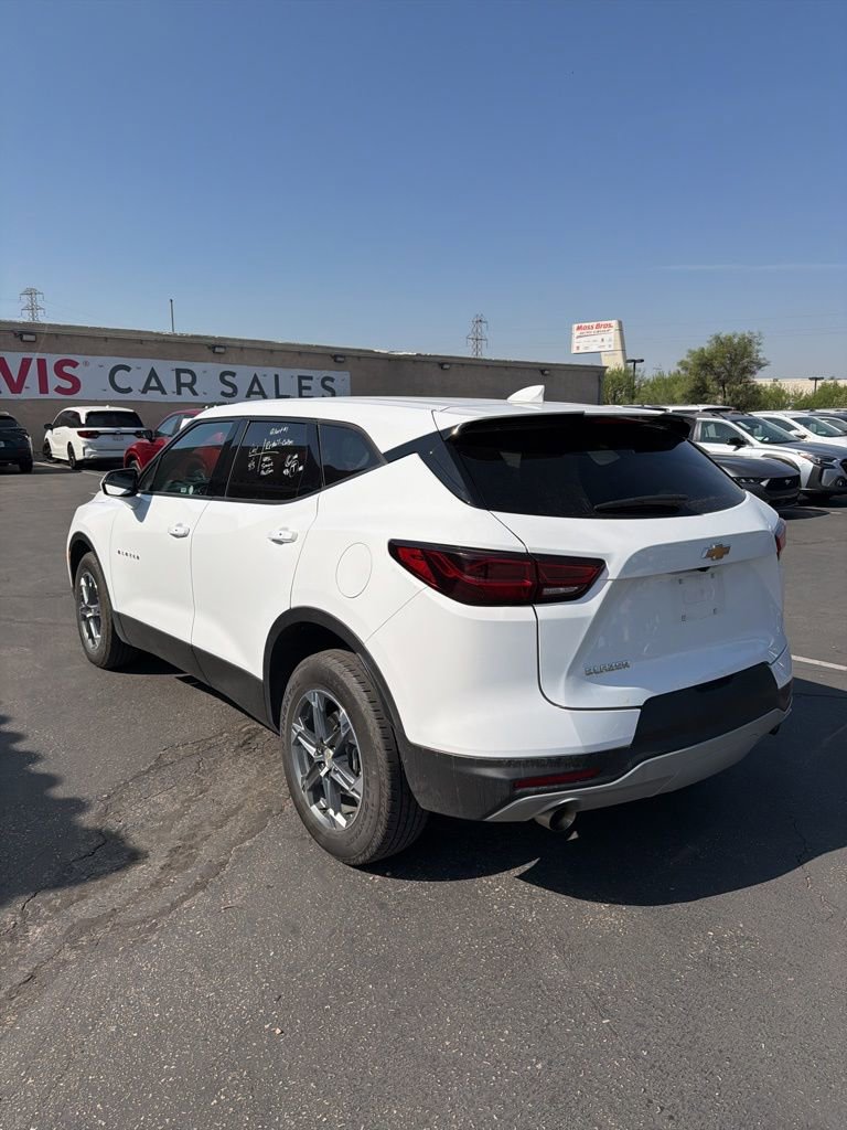 Used 2025 Chevrolet Blazer LT image 8