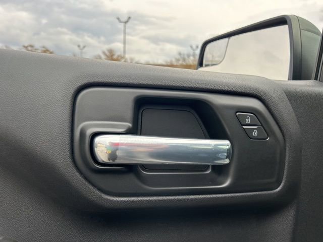 New 2026 Chevrolet Silverado 1500 Custom Trail Boss w/ LPO, Dark Essentials Package image 14