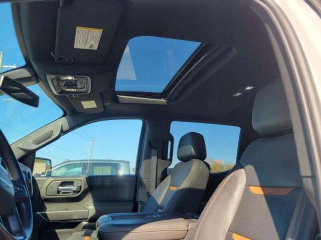Used 2022 GMC Sierra 1500 AT4 w/ AT4 Premium Package image 22