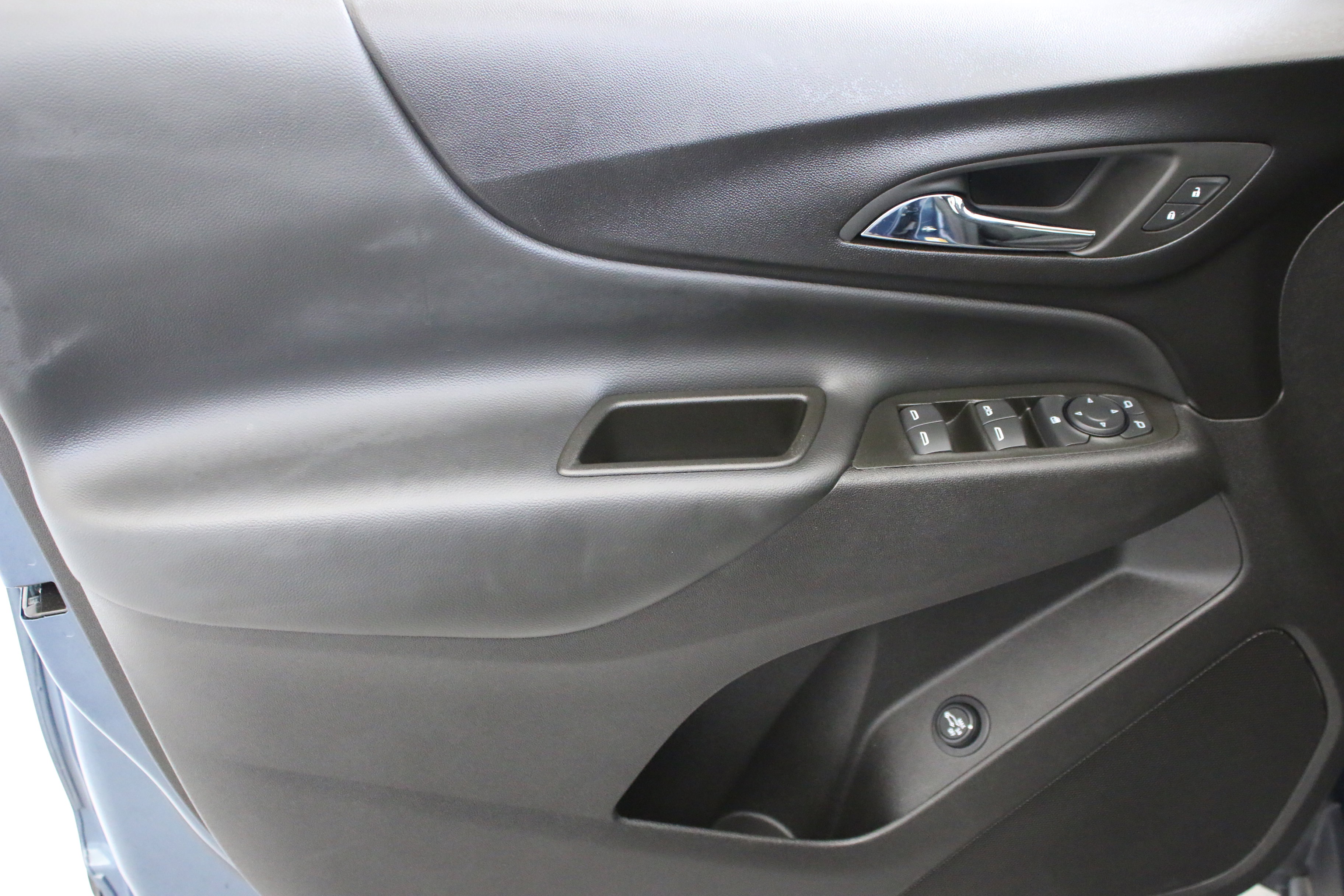 Certified 2024 Chevrolet Equinox LT AWD/4WD image 24