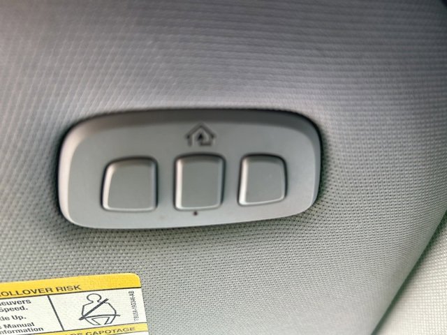 Used 2022 Ford F150 Lariat w/ Equipment Group 502A High image 27