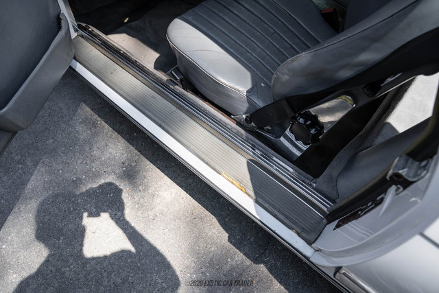 Used 1988 Mercedes-Benz 560 SL image 31