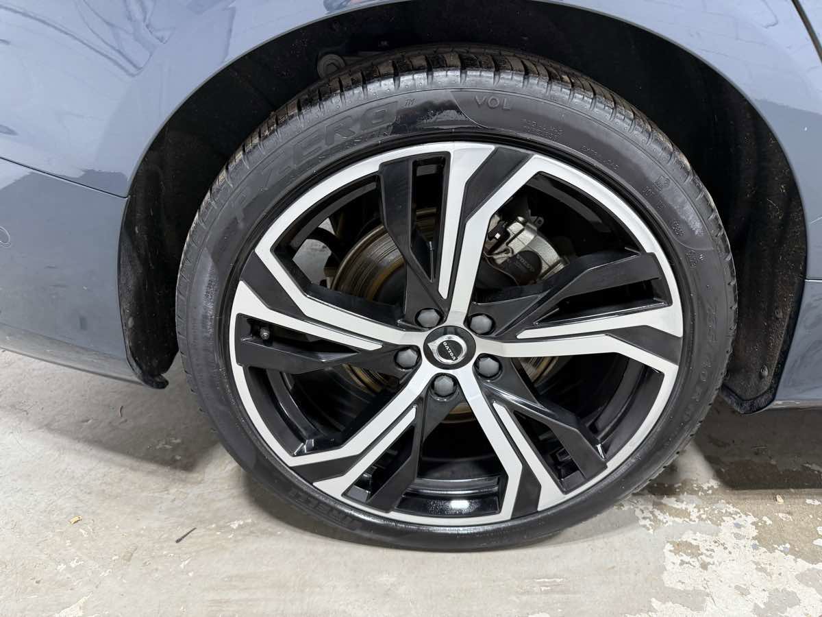 Used 2024 Volvo S60 B5 Plus image 7