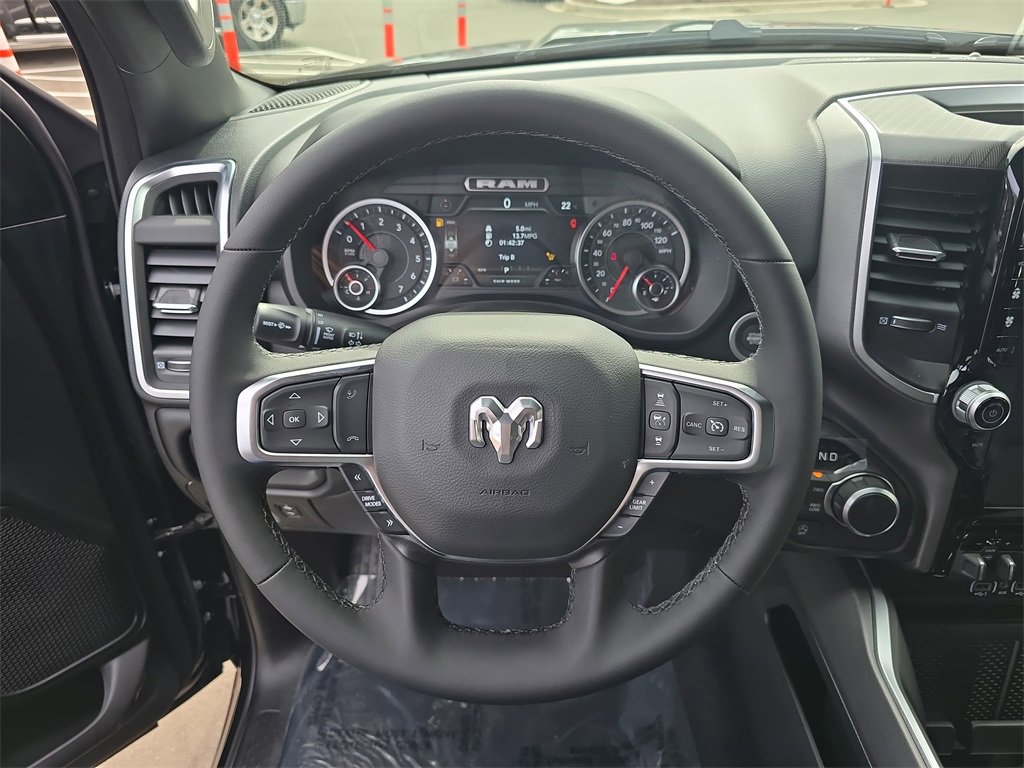 New 2026 RAM 1500 4x4 Crew Cab image 16