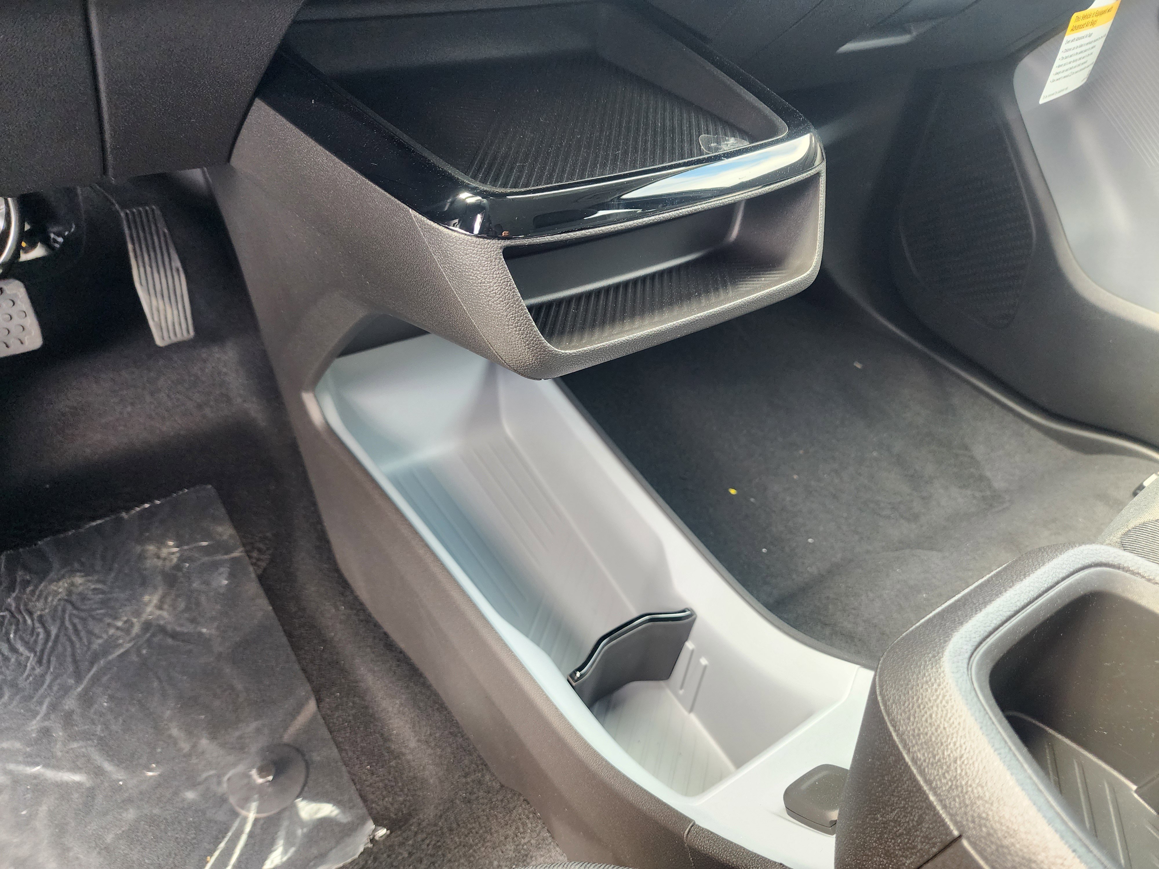 New 2027 Chevrolet Bolt LT image 32