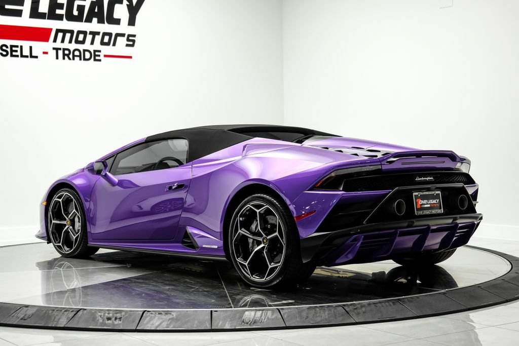 Used 2024 Lamborghini Huracan EVO AWD/4WD image 11