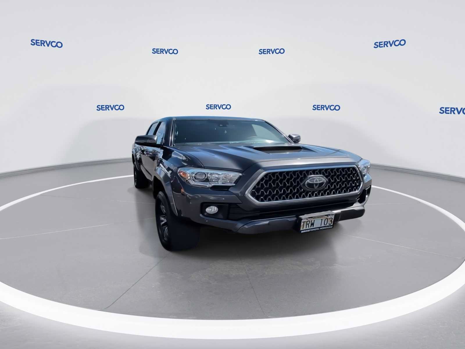 Used 2018 Toyota Tacoma TRD Sport RWD image 2