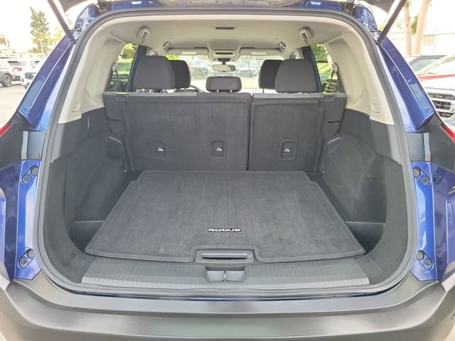 Used 2023 Nissan Rogue SV image 21