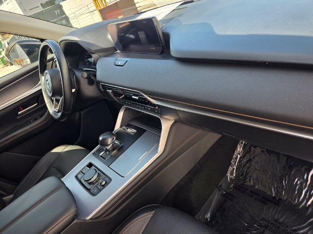 Used 2024 MAZDA CX-90 3.3 Turbo w/ Preferred Plus AWD/4WD image 17