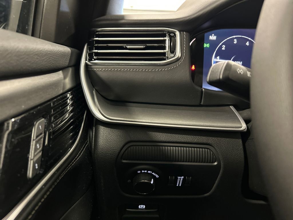 New 2026 Jeep Grand Wagoneer Limited image 19