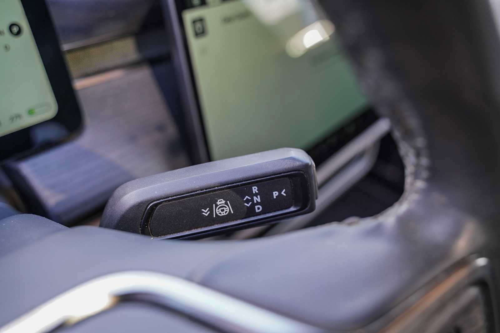 Used 2023 Rivian R1T Adventure image 18