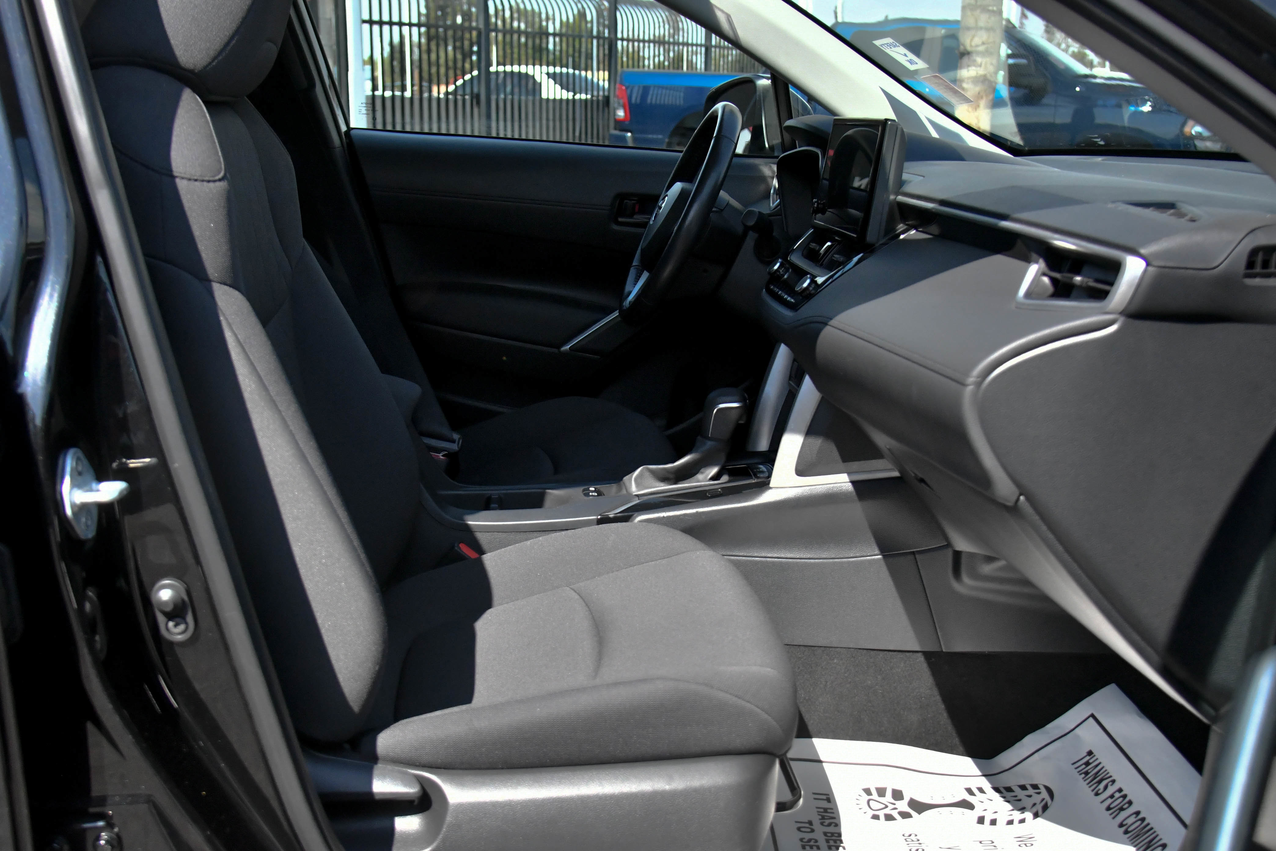 Used 2023 Toyota Corolla Cross LE image 44