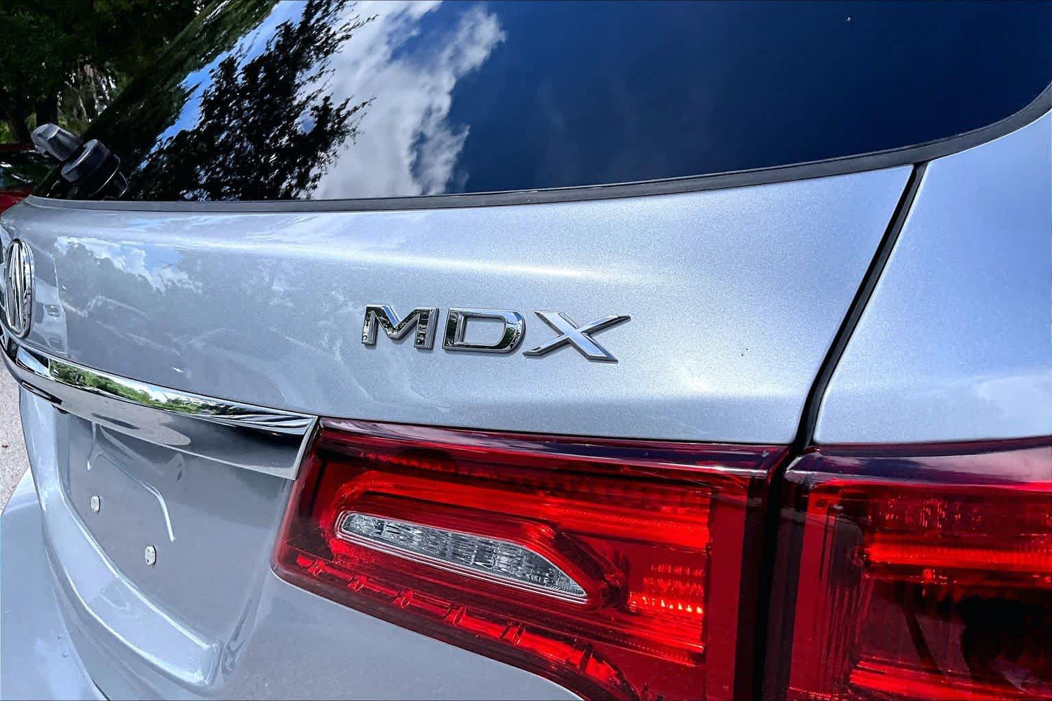 Used 2020 Acura MDX w/ Technology Package AWD/4WD image 10