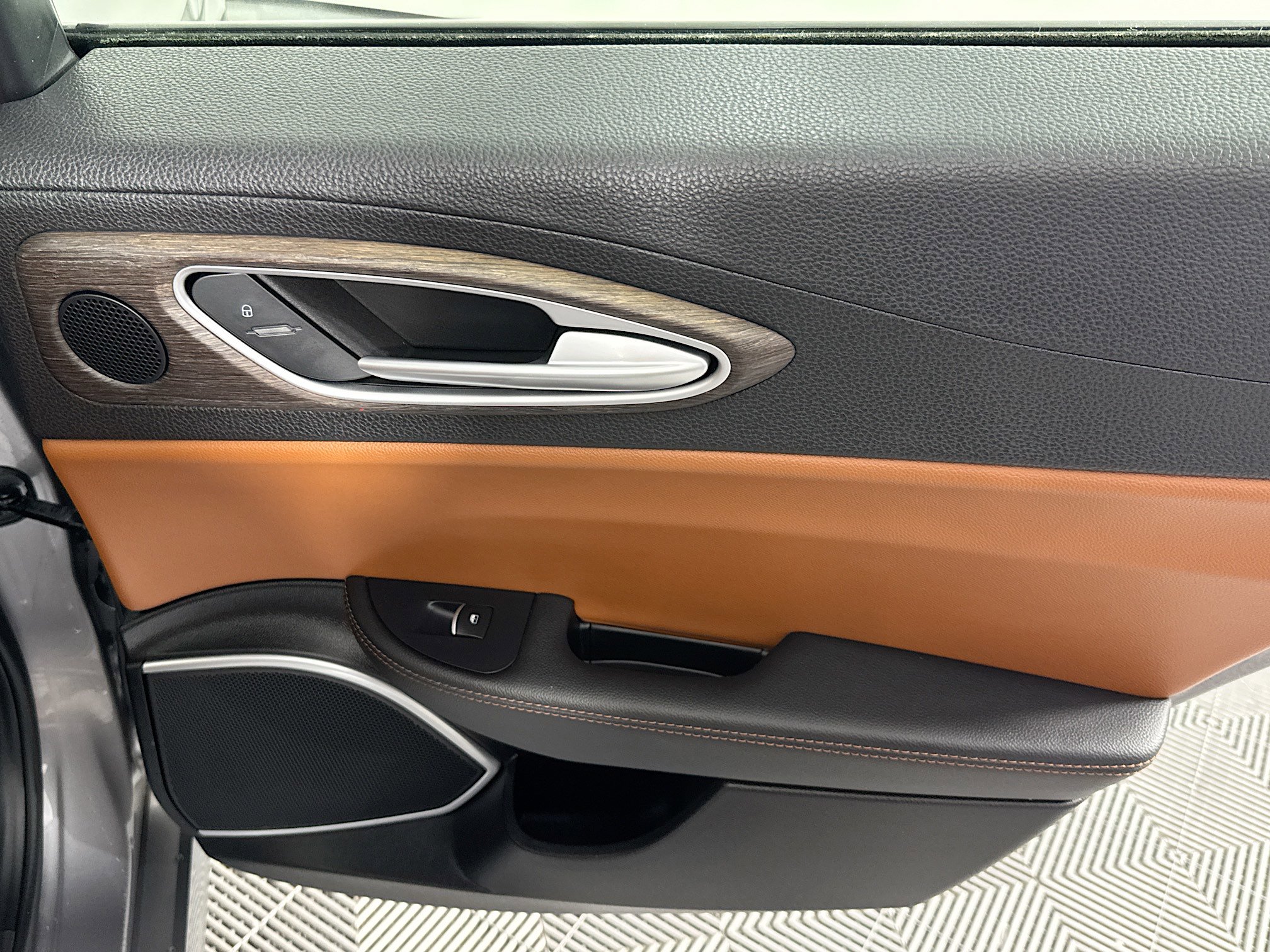 Used 2019 Alfa Romeo Giulia Ti image 47