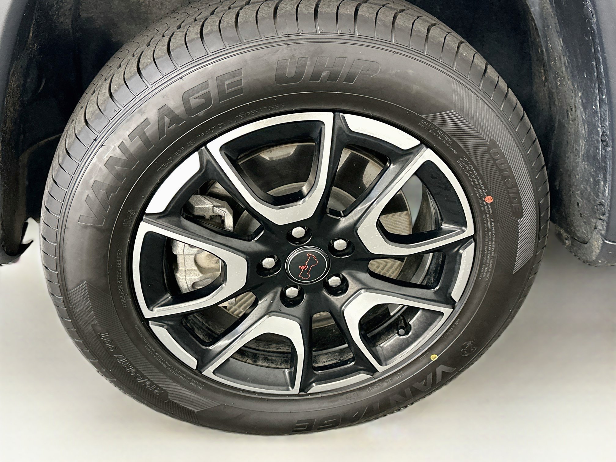 Used 2025 Jeep Compass Trailhawk AWD/4WD image 11