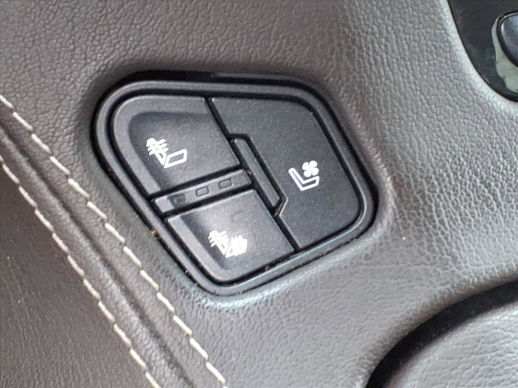 Used 2020 Chevrolet Tahoe Premier w/ Max Trailering Package image 9