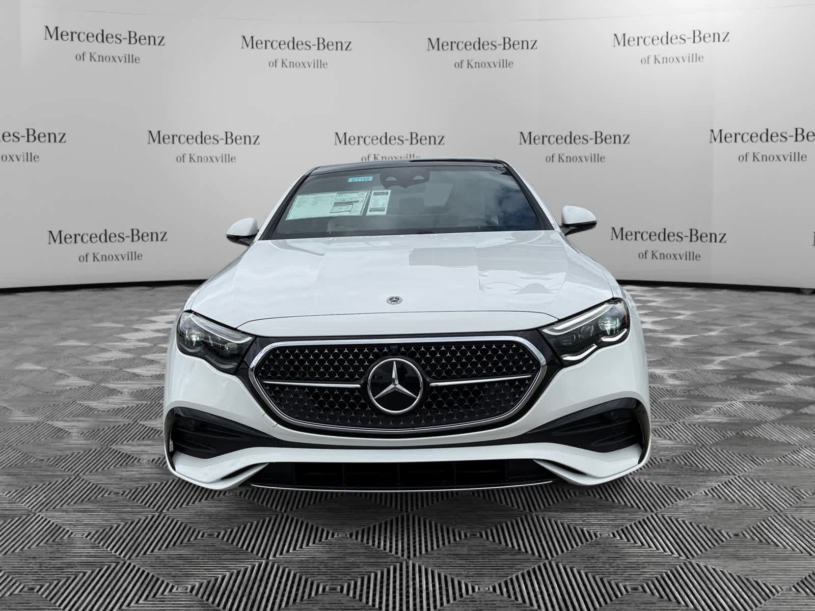 Used 2026 Mercedes-Benz E 350 4MATIC Sedan image 2
