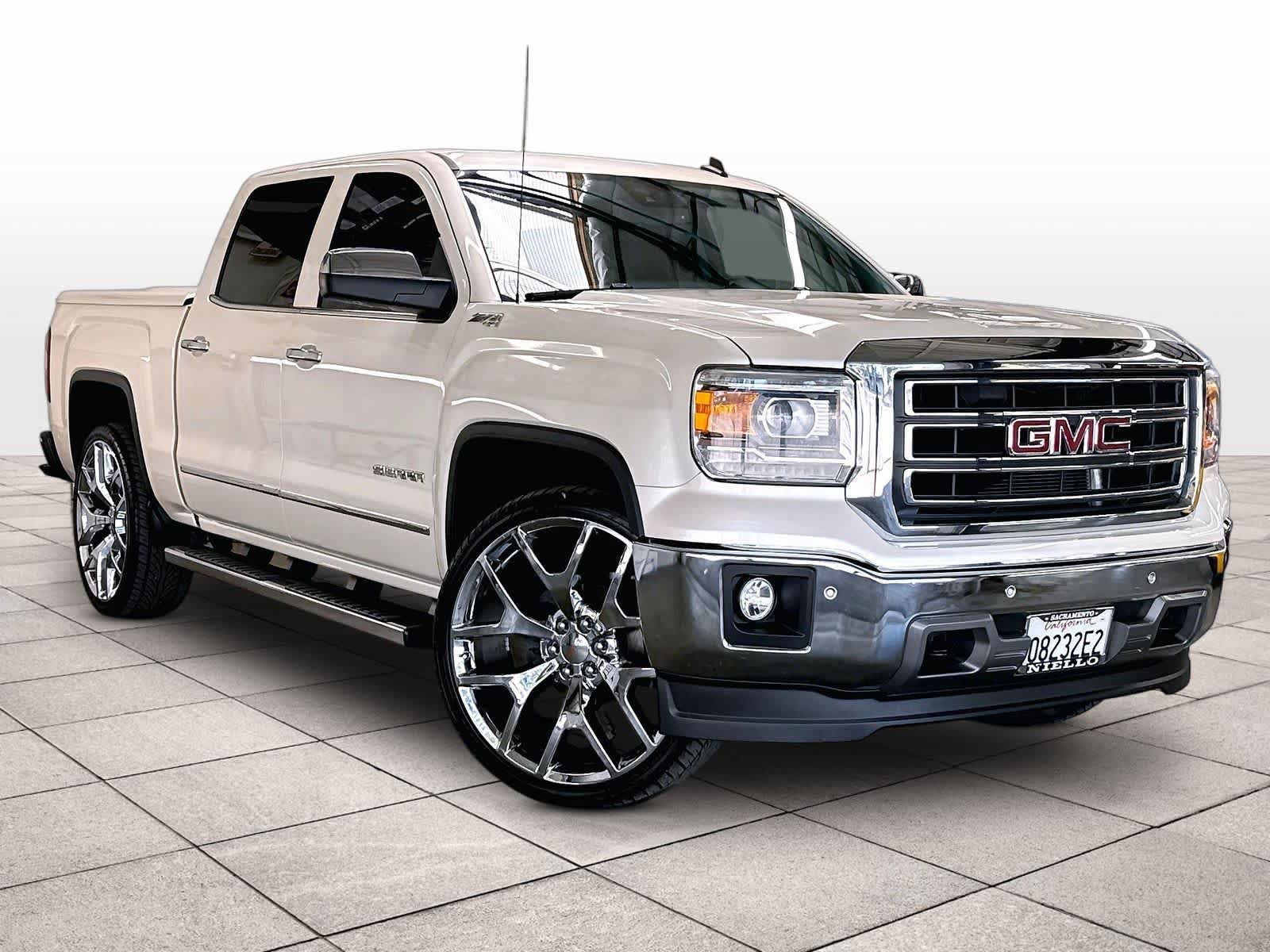 Used 2014 GMC Sierra 1500 SLT w/ SLT Crew Cab Value Package AWD/4WD image 3