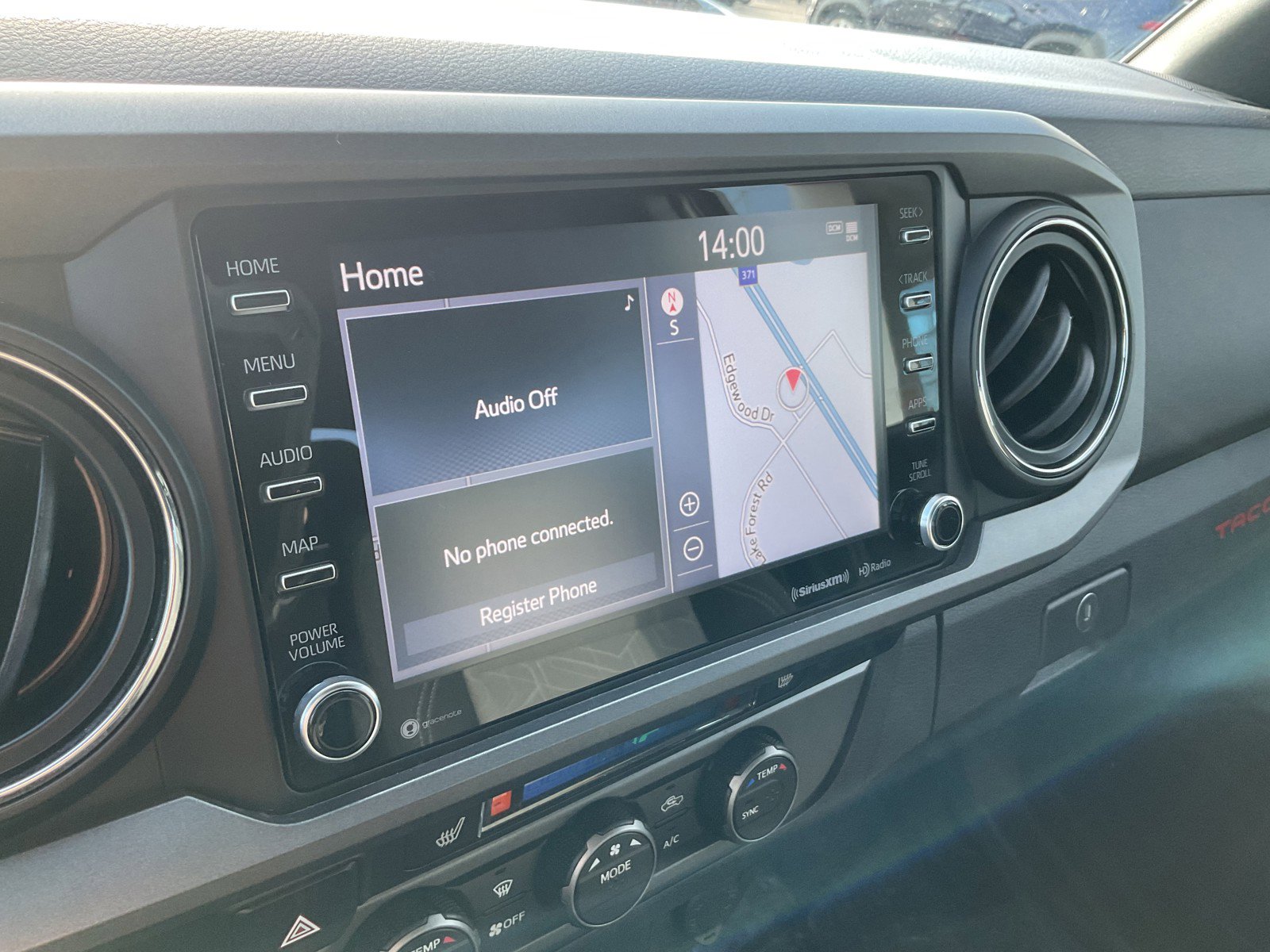 Used 2020 Toyota Tacoma TRD Sport image 28