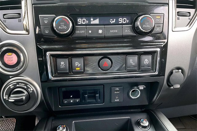 Used 2017 Nissan Titan Platinum Reserve image 17