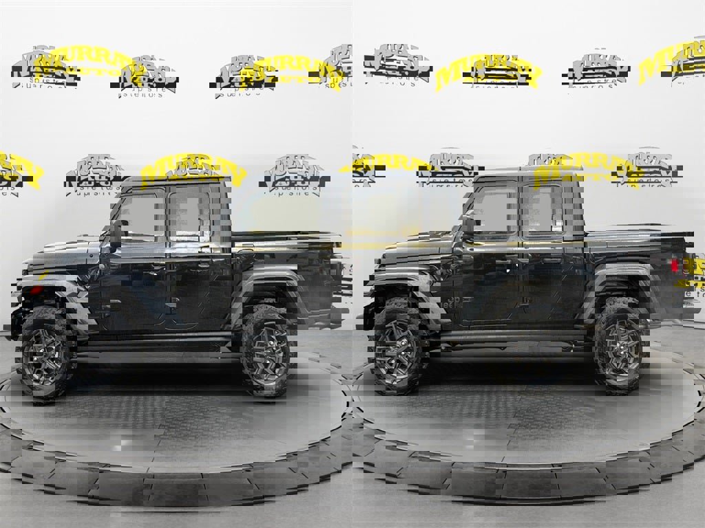 New 2025 Jeep Gladiator Sport image 2