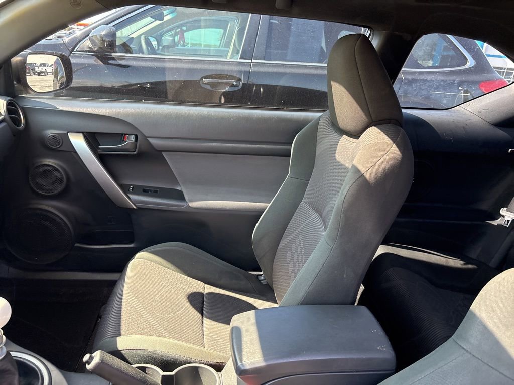 Used 2013 Scion tC FWD image 18