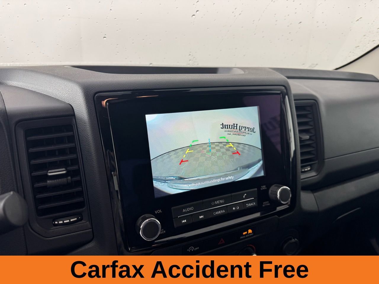 Used 2023 Nissan Frontier S w/ Tow Package image 3