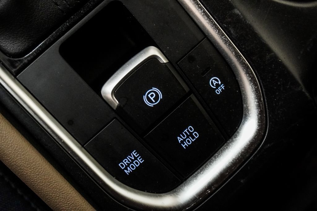 Used 2019 Hyundai Santa Fe SEL image 25