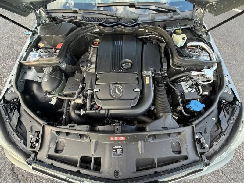 Used 2014 Mercedes-Benz C 250 Sedan image 14